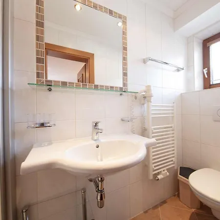 Haus Sonnwend Guest house *