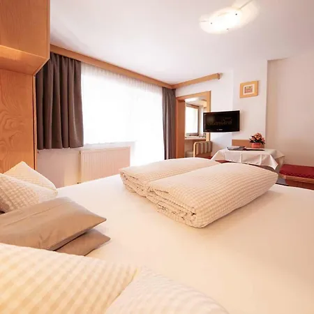 Konukevi Haus Sonnwend 3*